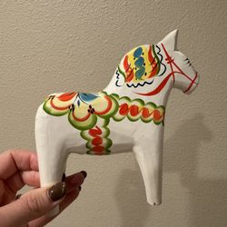 Authentic Nils Olsson White Hand-Painted Dala Horse – Swedish Folk Art Wood