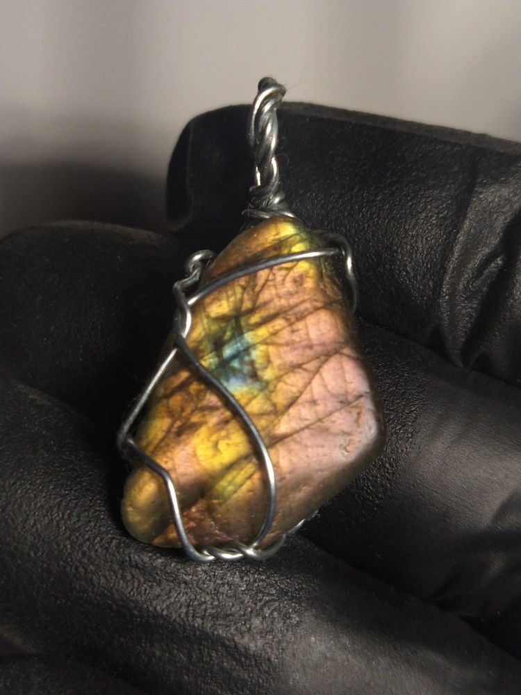 Natural Labradorite/ Spectrolite Wire Wrap Pendant