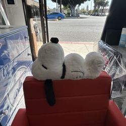 Snoopy House Swivel Vanity Chair 