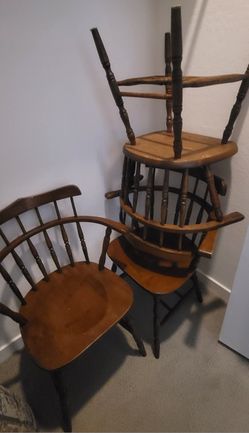 Vintage Western And Modern Chairs And Rug