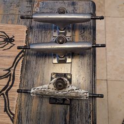 Skateboard Trucks 