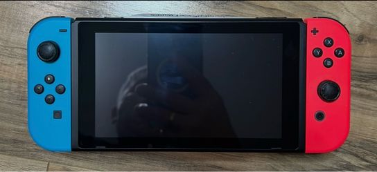 Nintendo Switch 1 . Working good.