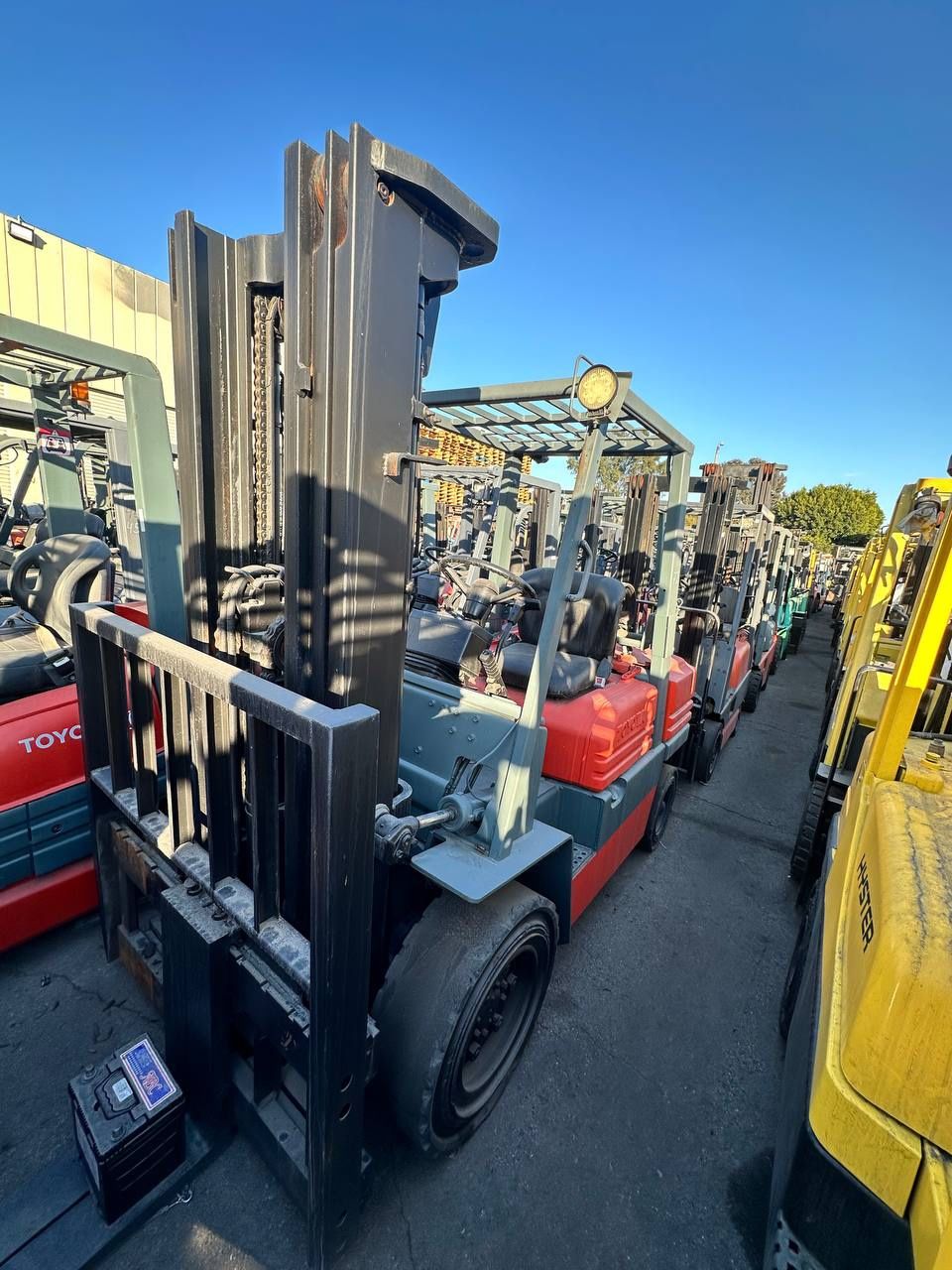 Toyota M5 Forklift 3 stage sideshift pneumatic 7000 lb