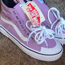 New Vans Size 7 