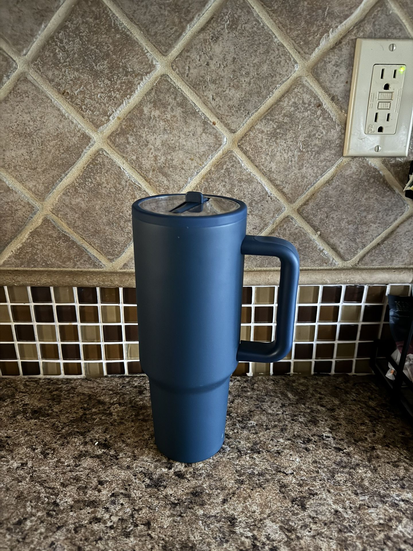 navy blue insulated tumbler 32oz