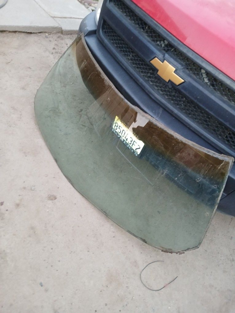 71-76 GM Front Window