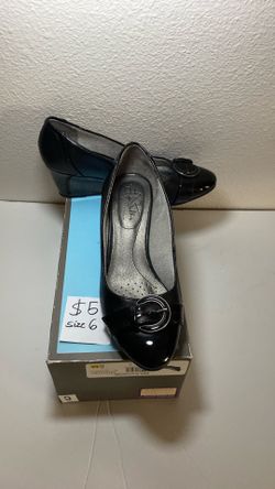 Black shoes
