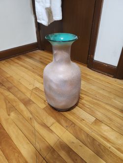 A flower vase