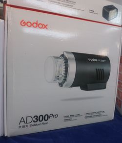 Godox AD300Pro Outdoor Flash