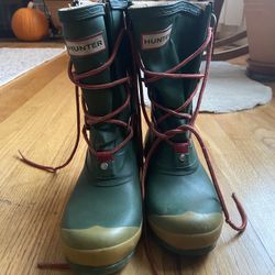 Hunter Rain boot Size 6