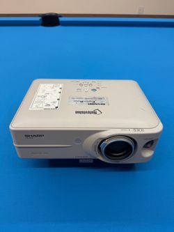 Sharp Notevision PG-B10S SVGA 3LCD Multimedia Projector