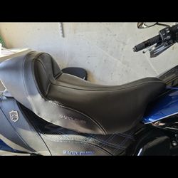 Saddlemen Seat