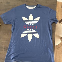 “Gucci”  T Shirt 