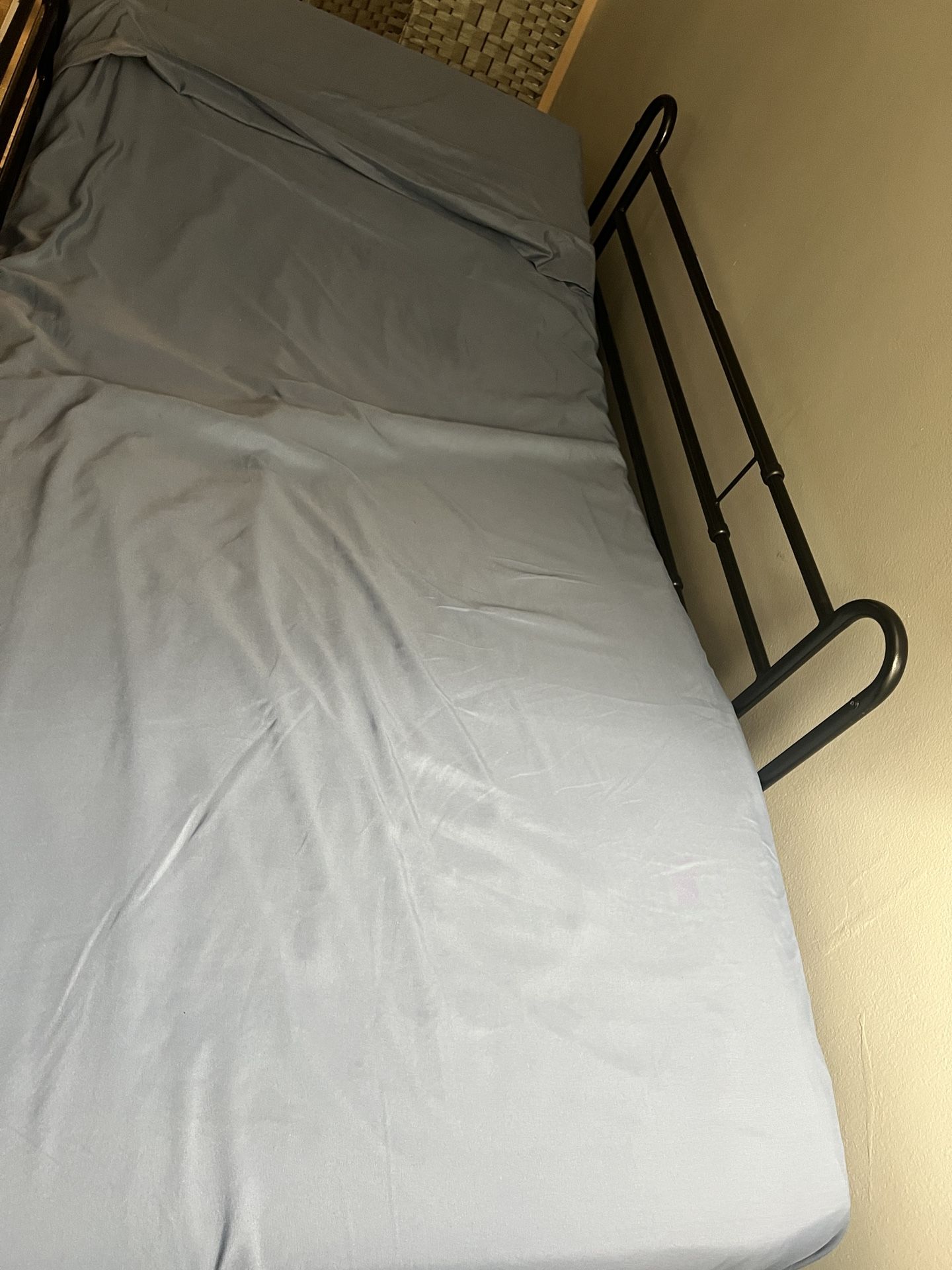 Brand New Unused electric Hospital Bed w/ Remote