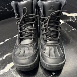 Nike Woodside 2 High Boots