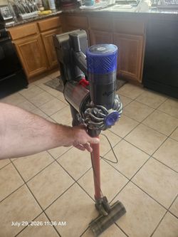 Dyson vacuum (needs a belt)