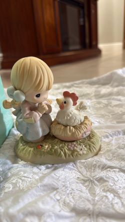 Precious Moments /  I’ll get a cluck out of you