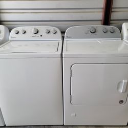 Just Like New!!! Top Of The Line!!! Whirlpool, Matching Set with Gas Dryer!!! Must See To Appreciate!!!