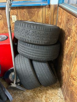Set of rims and tires