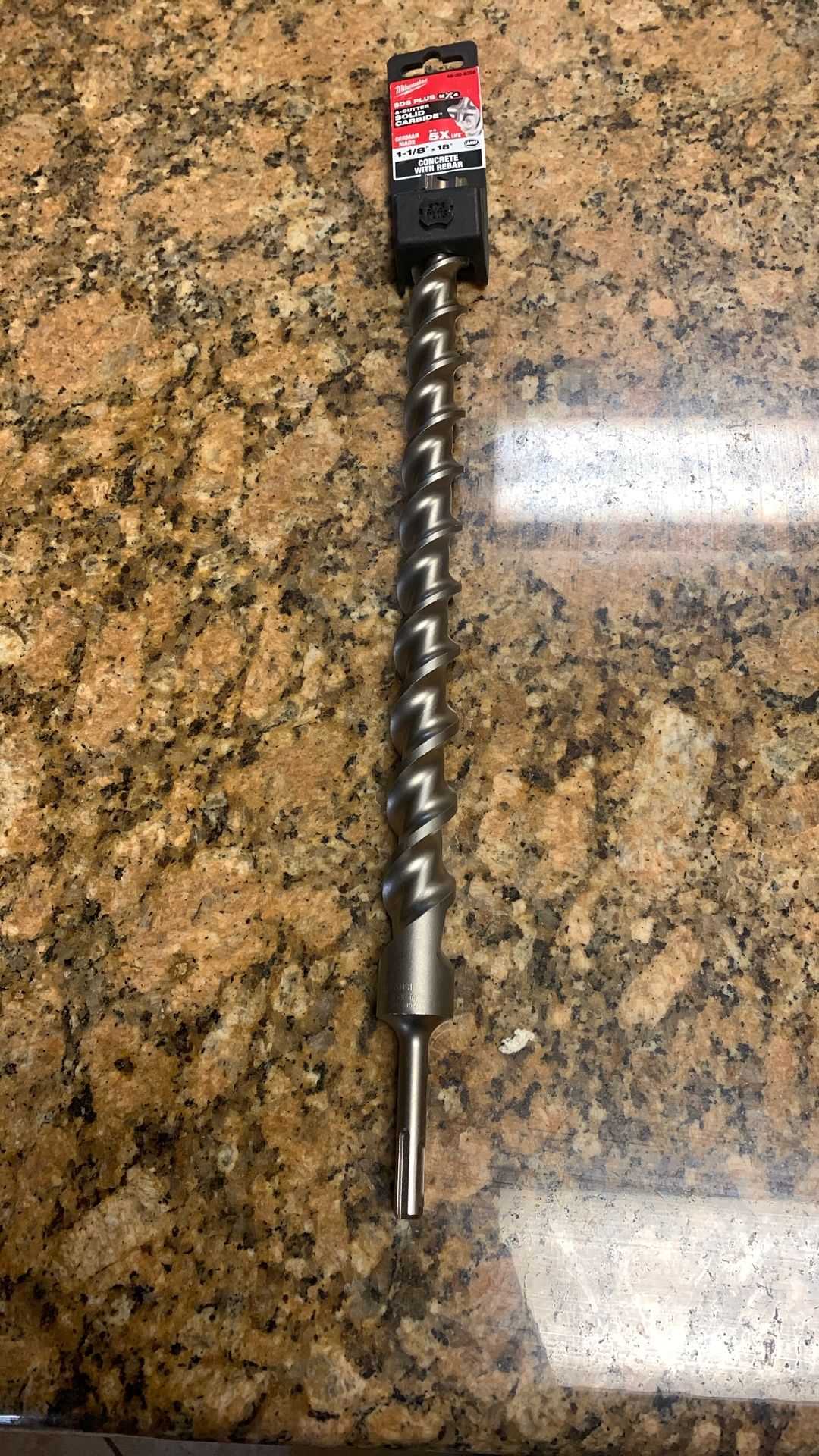 Milwaukee 1 1/8”x18” Concrete Bit