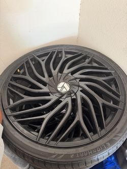 24inch rim off a dodge rt