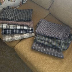 8 Men’s Button Up Shirts L