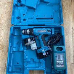 Makita 1/2” Battery Operated Drill Driver, With 2 Batteries , Charger And Case