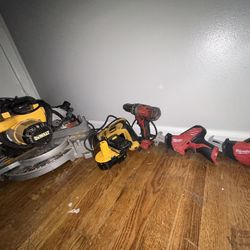 Milwaukee/dewalt 