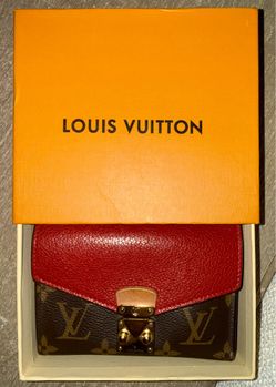AUTHENTIC Louis Vuitton Portefeuille Pallas Compact Wallet