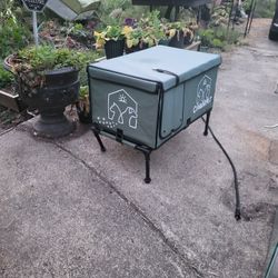 Heated Cat Shelter