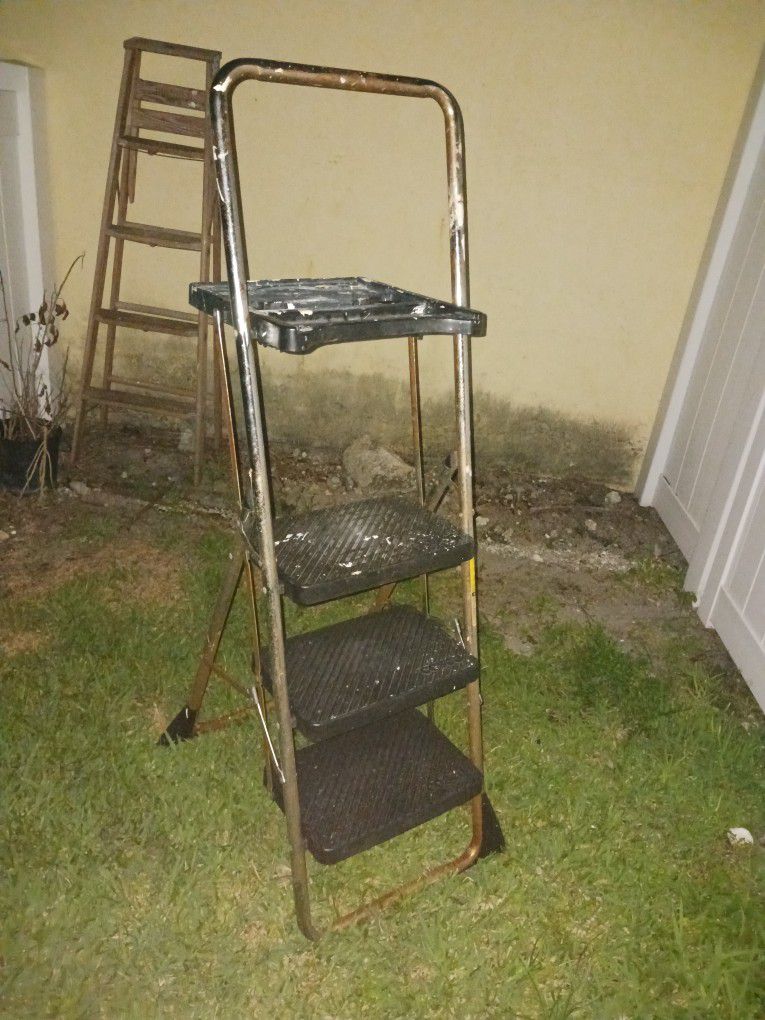 5ft Step Ladder 10 Firm Look My Post Alot Item