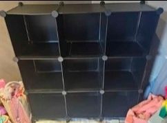 Puzzle bookshelf snaps together