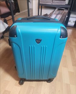 Travelers Club Chicago Hardside Expandable Spinner Luggage Teal 22" Carry-On