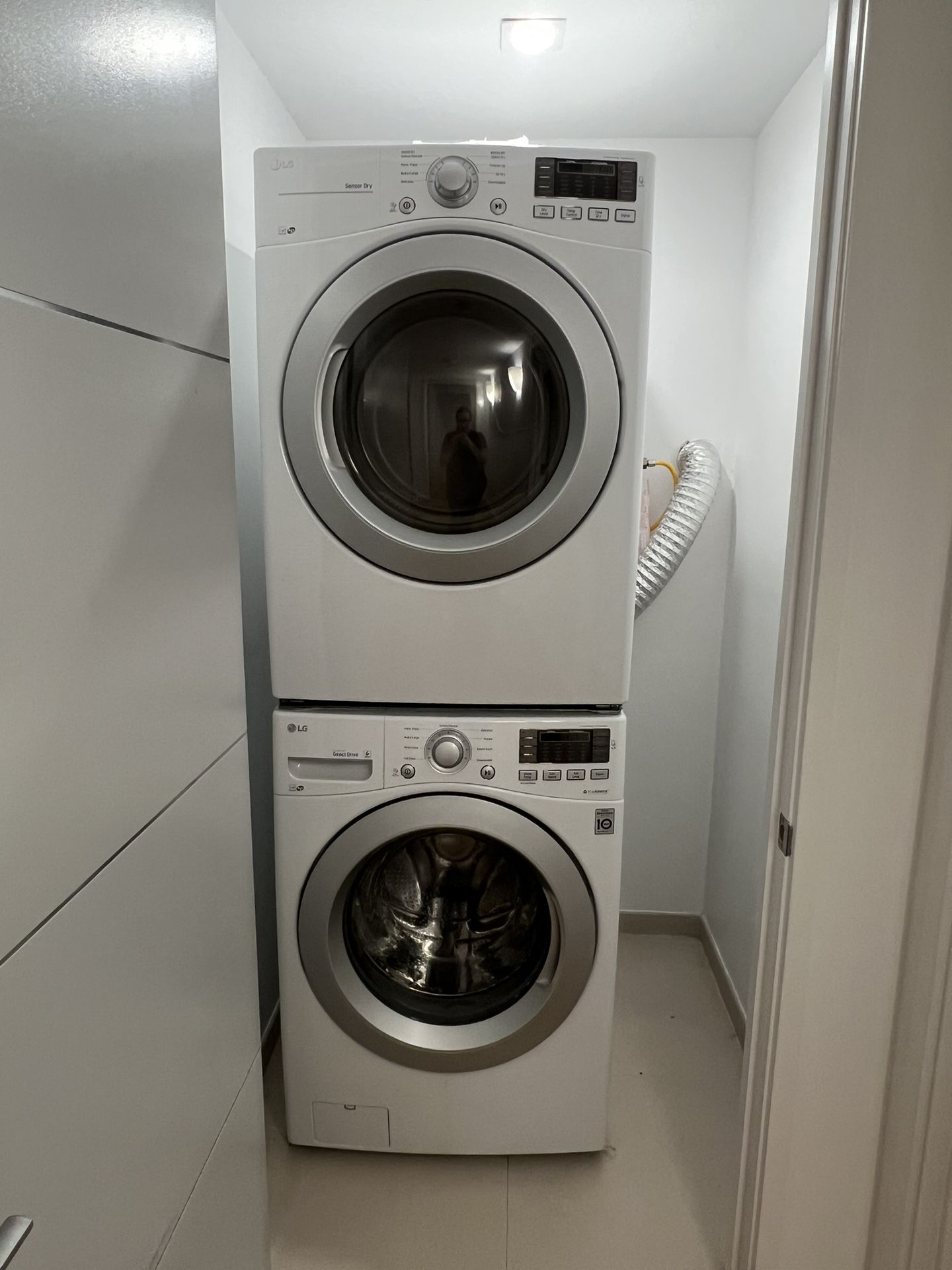 LG Stackable Washer And Dryer 2017