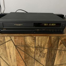 JVC HR-D720U Video Cassette Recorder VHS Player - Powers On / Eats Tape - AS-IS