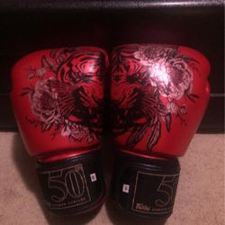 Fairtex Golden Jubilee Boxing Gloves