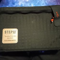 Step 22 Tech Bag
