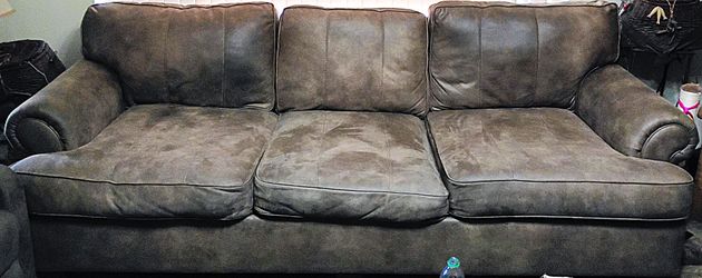 SOFA /COUCH