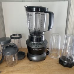 Nutribullet Blender Combo- Pitcher and Smoothie Containers and Base Model # NBC-12A -retails For $175