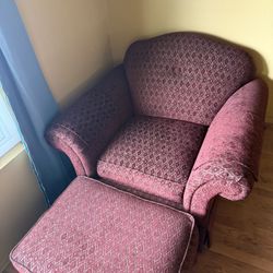 Oversized Chair W/Ottoman