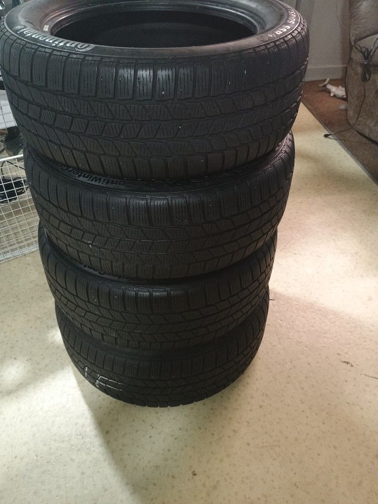 4 Contiwintercontact TS810S 245/50 R18