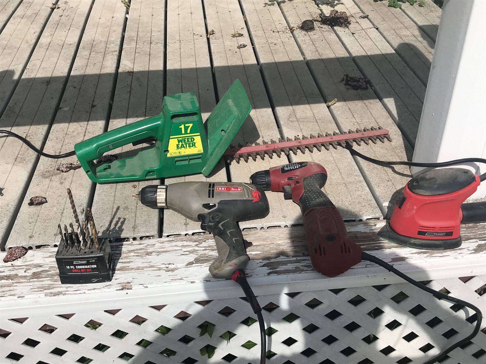 2 electric drills 1 sander and 1electric weed eater