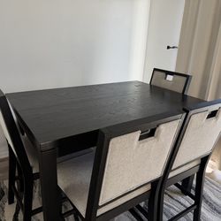Dinning table