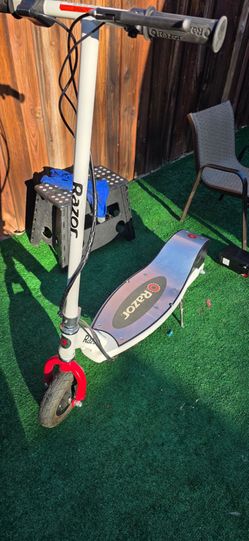 Razor E200 Electric Scooter new battery