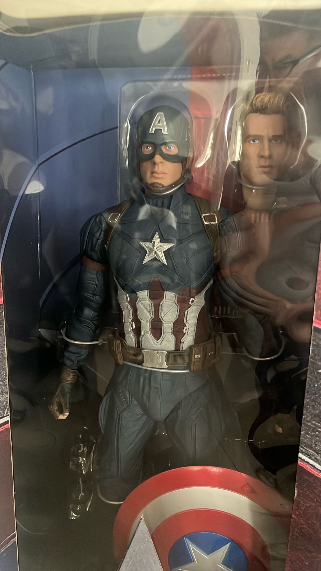 Neca 1/4 Scale Captain America 