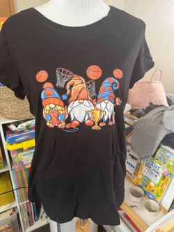 Basketball Gnome Print Tshirt