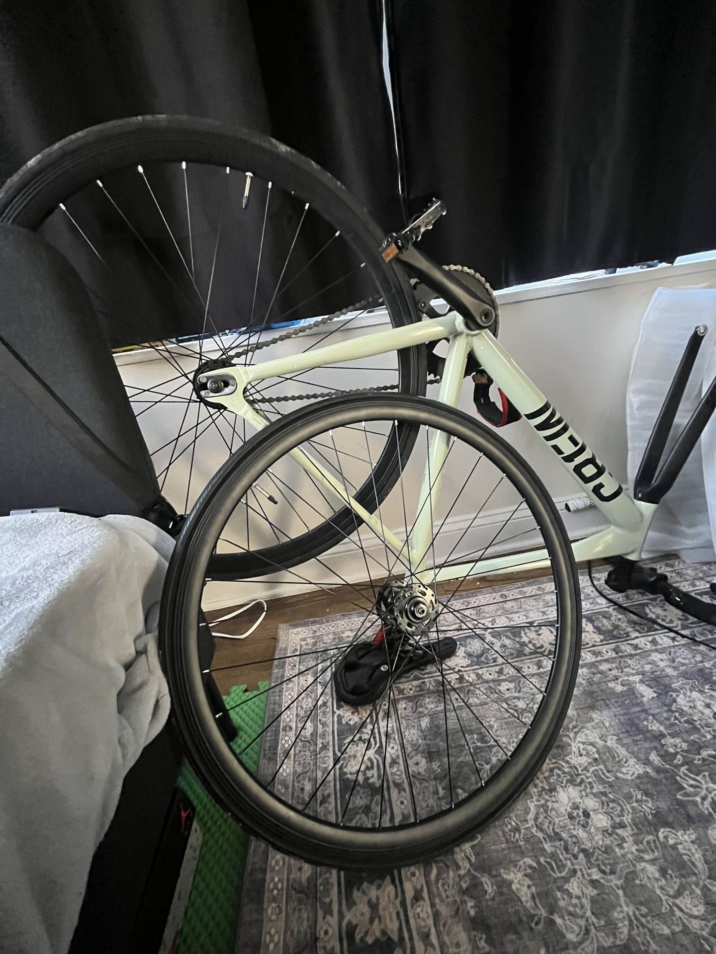 Stock Crew Fixie Wheelset (60 obo)