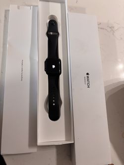 apple watch series 3 comes with real Louis Vuitton band