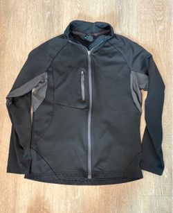 Women’s Zip Up