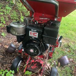 Troy Built Super Tomahawk